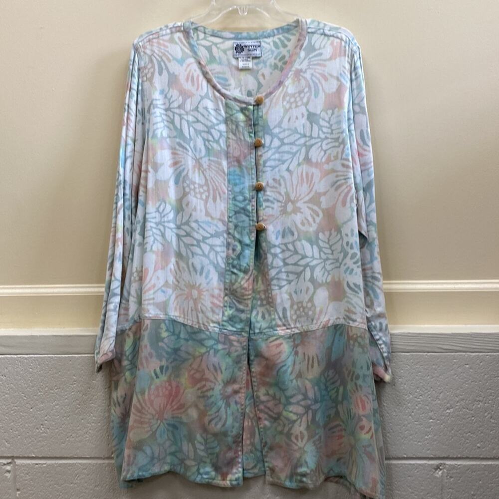 Winter Sun womens 1X plus size print button front top or jacket